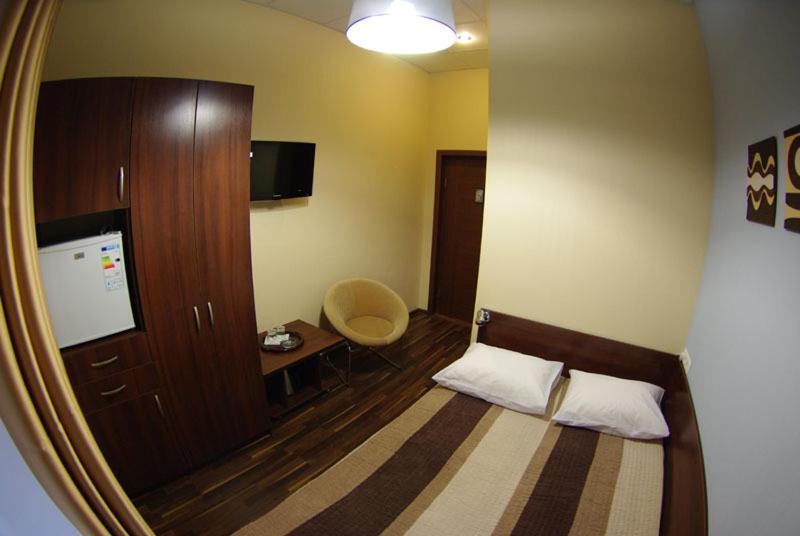 Hotel Darnitskiy Kiev Kamer foto